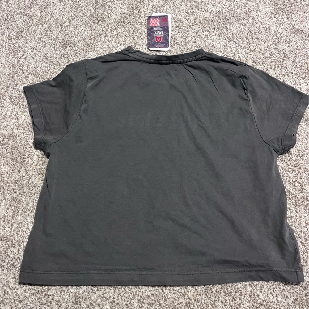 Ohio State Cropped T-Shirt Gray Rhinestone Logo Short Sleeve Top Size Medium NWT - Picture 10 of 10
